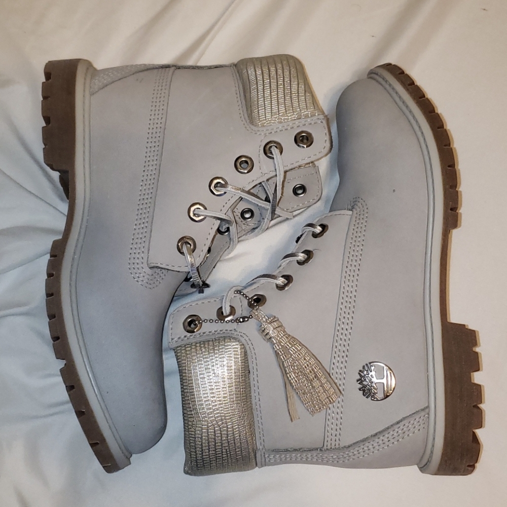 Timberland women’s 6inches waterproof boot